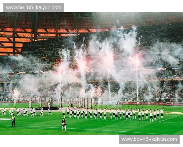 欧联首轮：燃情开启，绿茵新篇章